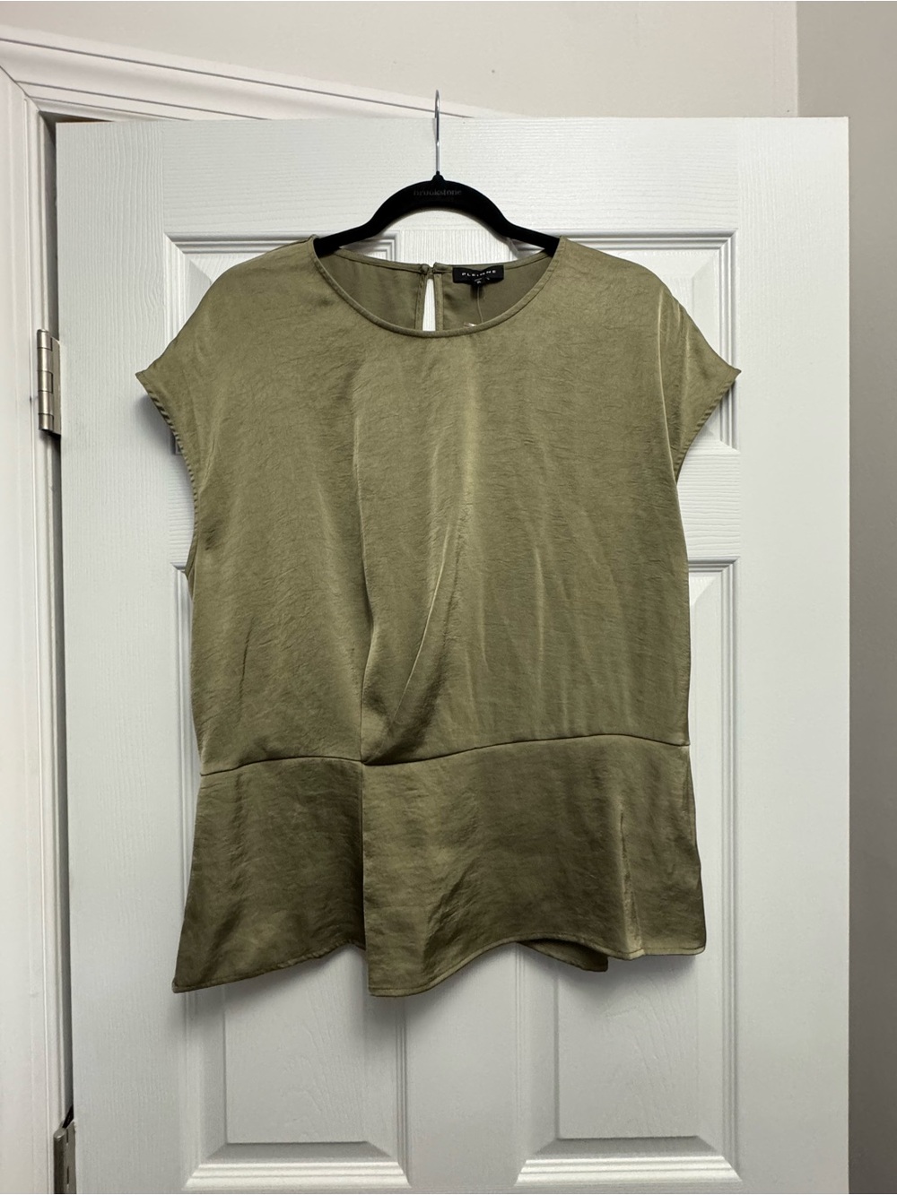 Pleione Olive Peplum Short Sleeve Blouse